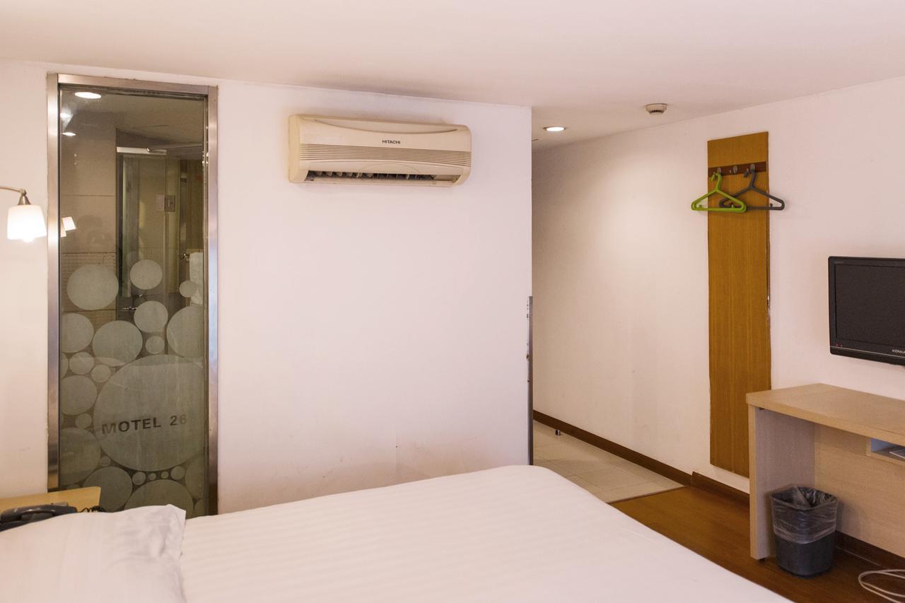 Motel Shanghai Sinan Road Εξωτερικό φωτογραφία