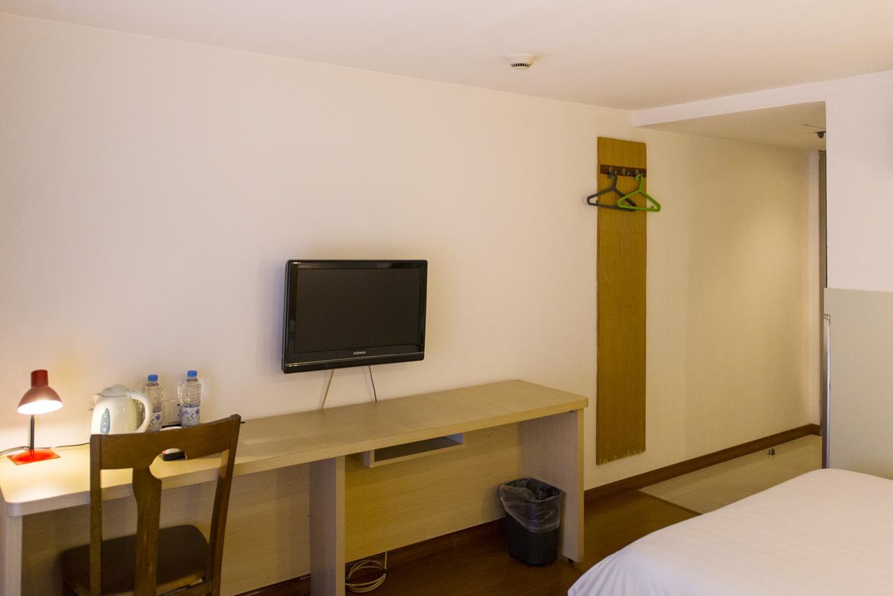 Motel Shanghai Sinan Road Εξωτερικό φωτογραφία