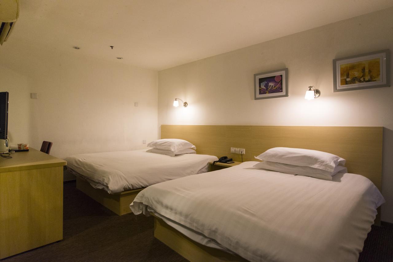 Motel Shanghai Sinan Road Εξωτερικό φωτογραφία