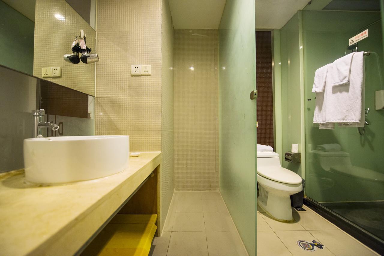 Motel Shanghai Sinan Road Εξωτερικό φωτογραφία