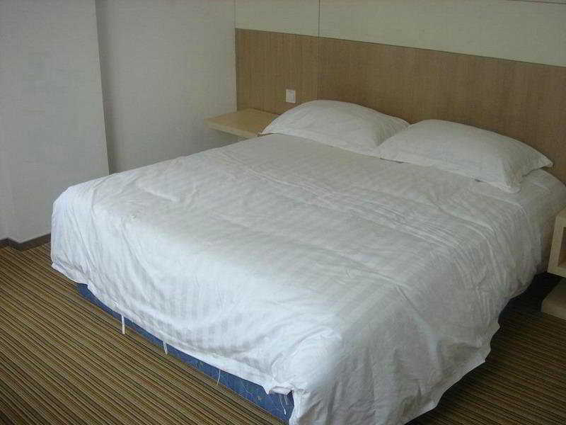 Motel Shanghai Sinan Road Εξωτερικό φωτογραφία